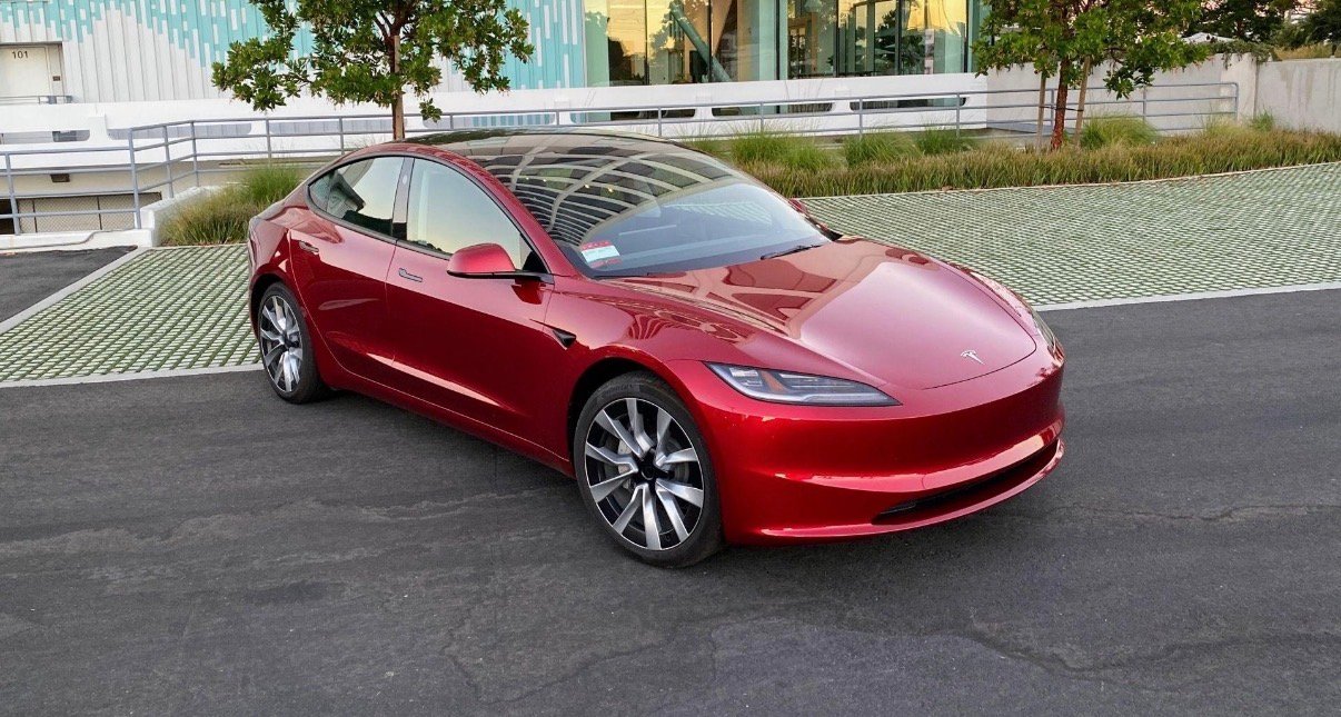 Tesla TESLA MODEL 3